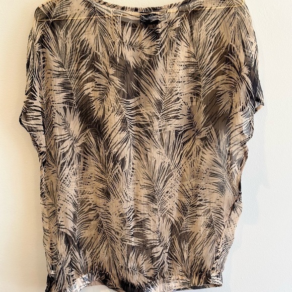 Lord and Taylor Petite Black and Brown Floral Sheer Blouse Top - Size PS - Picture 5 of 5